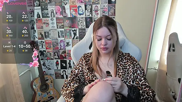 AmeliePeach online show from 05.15.26