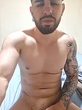 Snapshot of leoxxxgato chatting on 04.06.26 leoxxxgato online show from 04.06.26