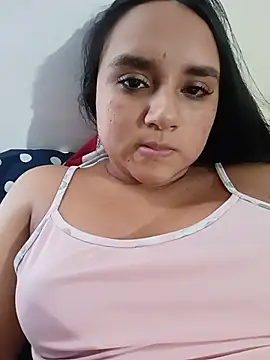 Snapshot of Valentina_Narvaez chatting on 06.08.26 Valentina Narvaez online show from 06.08.26