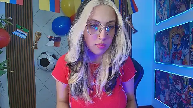 Snapshot of sweetlyundone chatting on 06.18.26 sweetlyundone online show from 06.18.26
