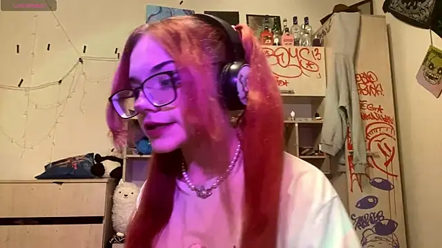 RedHeadCat online show from 04.18.26