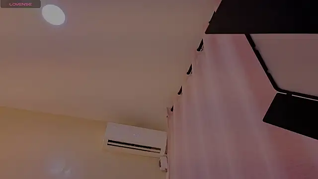 sweetkimmie  online show from 04.30.26