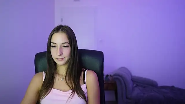 Crystalbrunette18 online show from 07.04.26
