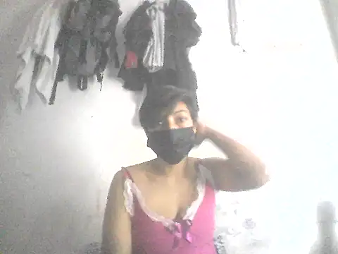 Snapshot of hotty-krtika chatting on 04.15.26 hotty-krtika online show from 04.15.26