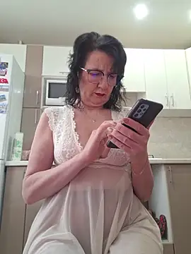 LaliaMia online show from 03.28.26