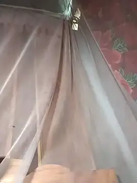 Snapshot of saya_006 chatting on 04.15.26 saya 006 online show from 04.15.26