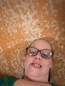 SlayNPlay online show from 04.24.26