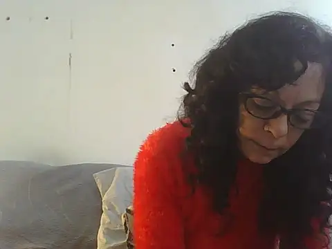 Snapshot of luly_mariposa chatting on 05.14.26 luly mariposa online show from 05.14.26