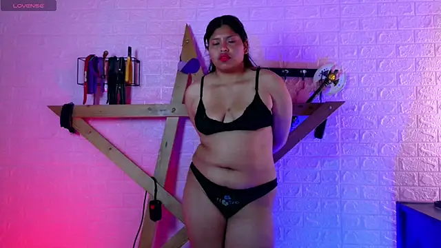 Bdsm Kiara online show from 04.30.26