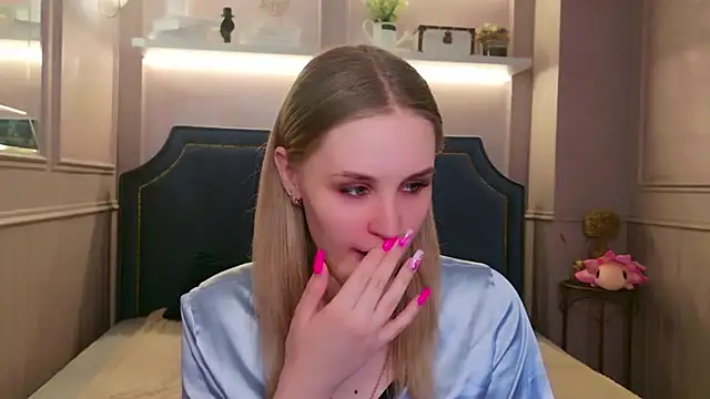 Molly Voses online show from 06.30.26