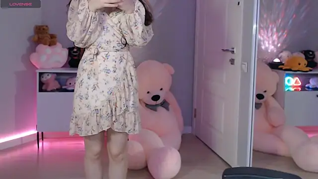 solitudebby online show from 05.13.26