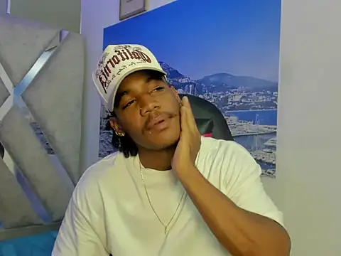 Snapshot of axel_silva4 chatting on 06.26.26 axel silva4 online show from 06.26.26