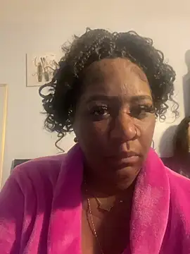 amberchill26 online show from 04.19.26