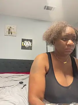 amberchill26 online show from 06.18.26