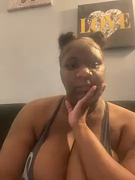 amberchill26 online show from 06.24.26