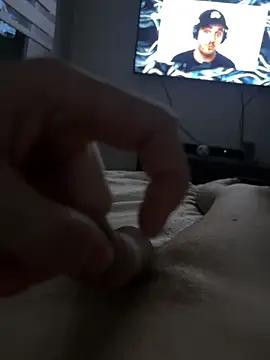 Snapshot of maxd2 chatting on 04.15.26 maxd2 online show from 04.15.26