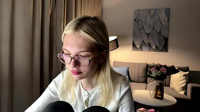 EvelineMolima online show from 04.28.26