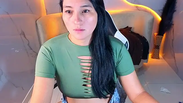 Snapshot of Alisson_tx_ chatting on 05.16.26 Alisson tx online show from 05.16.26