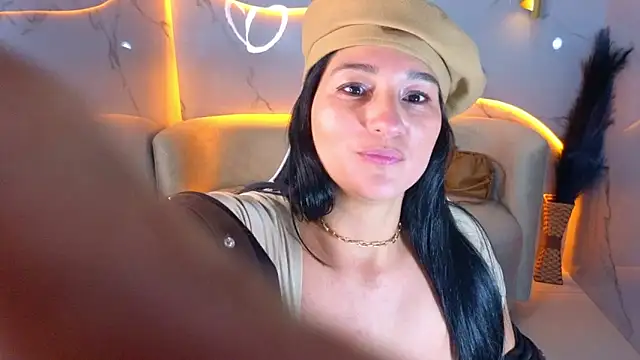 Snapshot of Alisson_tx_ chatting on 05.19.26 Alisson tx online show from 05.19.26