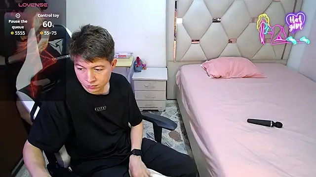 Snapshot of Zoe_and_jackk_ chatting on 04.18.26 Zoe and jackk online show from 04.18.26