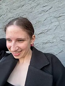 michelle lovique online show from 05.23.26