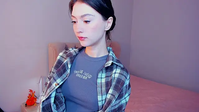 LibbieSchworm online show from 04.13.26