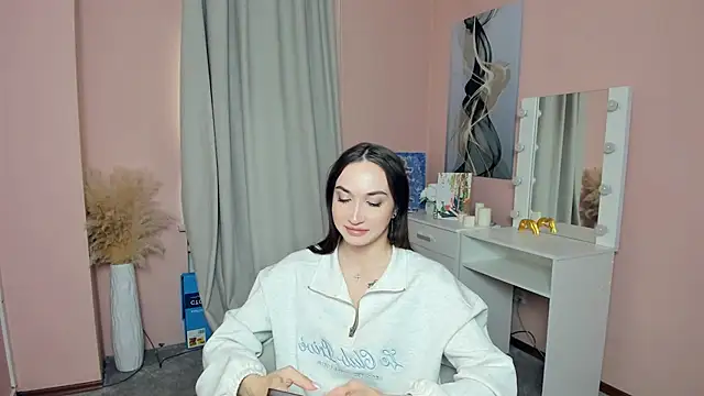 AngeleZeidler online show from 04.08.26