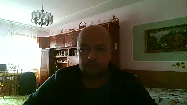 Snapshot of Luceriusbigass chatting on 11.09.25 Luceriusbigass online show from 11.09.25