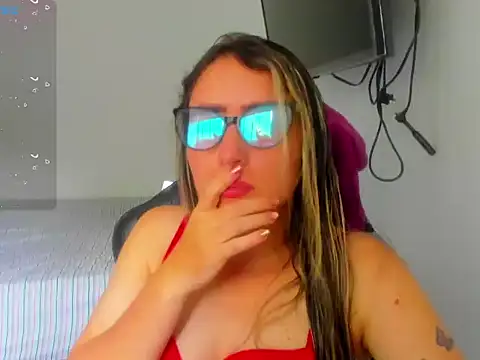 BellaTxM  online show from 04.14.26
