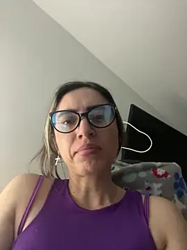 BellaTxM  online show from 04.22.26