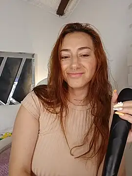 Snapshot of mollysweetx chatting on 04.15.26 mollysweetx online show from 04.15.26