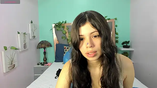 Snapshot of Sophie_Copers chatting on 04.09.26 Sophie Copers online show from 04.09.26