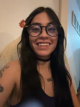 Snapshot of Kattze_ chatting on 05.19.26 Kattze online show from 05.19.26