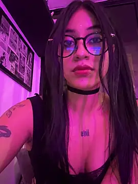 Snapshot of Kattze_ chatting on 05.27.26 Kattze online show from 05.27.26