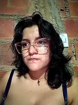 sienna elara online show from 04.08.26