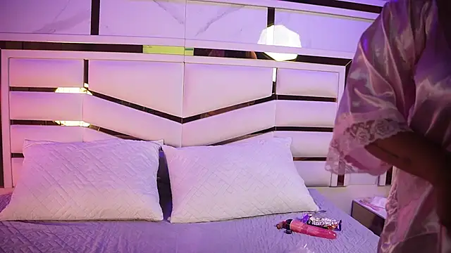 Snapshot of adhara_sm chatting on 04.08.26 adhara sm online show from 04.08.26