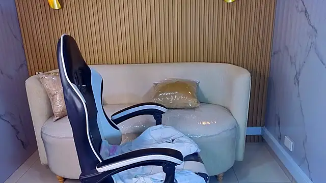 Andrea Brown tx online show from 04.11.26