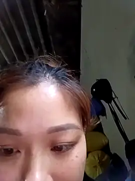 Snapshot of mia0033 chatting on 04.12.26 mia0033 online show from 04.12.26