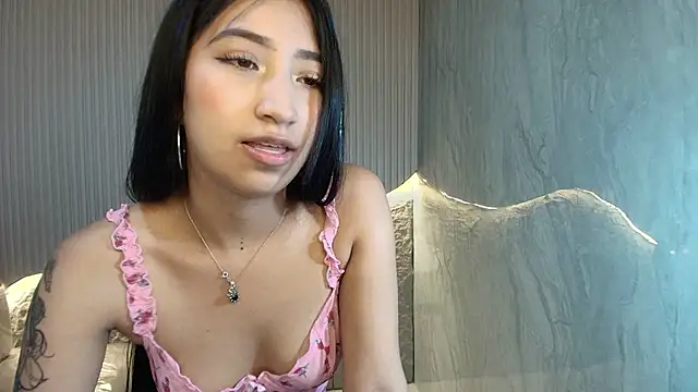 Snapshot of sol__r chatting on 06.28.26 sol r online show from 06.28.26