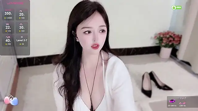 Snapshot of Seven_y7 chatting on 04.28.26 Seven y7 online show from 04.28.26