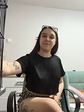 RiannaBrown online show from 04.16.26