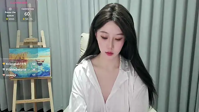 Snapshot of LUNYI-CC chatting on 06.03.26 LUNYI-CC online show from 06.03.26