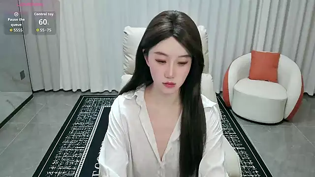 Snapshot of LUNYI-CC chatting on 06.26.26 LUNYI-CC online show from 06.26.26