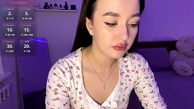 SophieLaine online show from 04.26.26