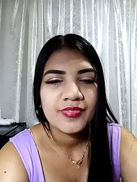 Emma What online show from 04.10.26