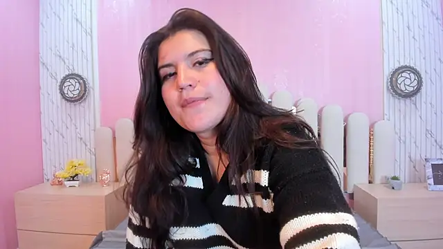 Samantha Cooper   online show from 04.15.26