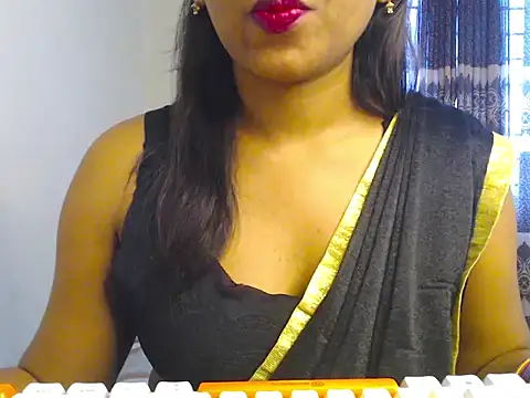 Snapshot of VelvetCoupleLive chatting on 06.26.26 VelvetCoupleLive online show from 06.26.26