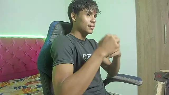 skinny sam online show from 04.18.26