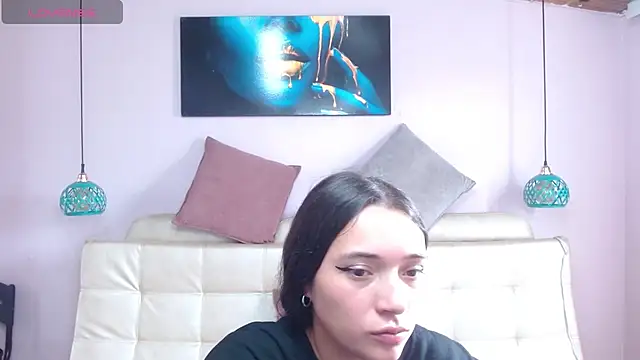 Snapshot of Marianne_Cam chatting on 05.12.26 Marianne Cam online show from 05.12.26