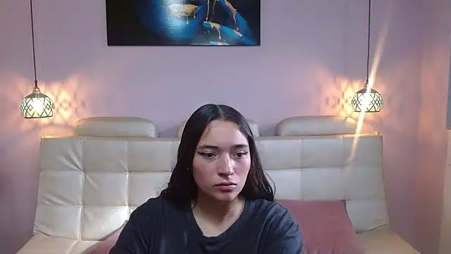 Snapshot of Marianne_Cam chatting on 05.20.26 Marianne Cam online show from 05.20.26